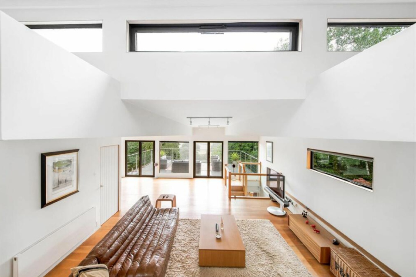 See Inside Cedar Lodge, Contemporary Home for Sale in Kirkburton near